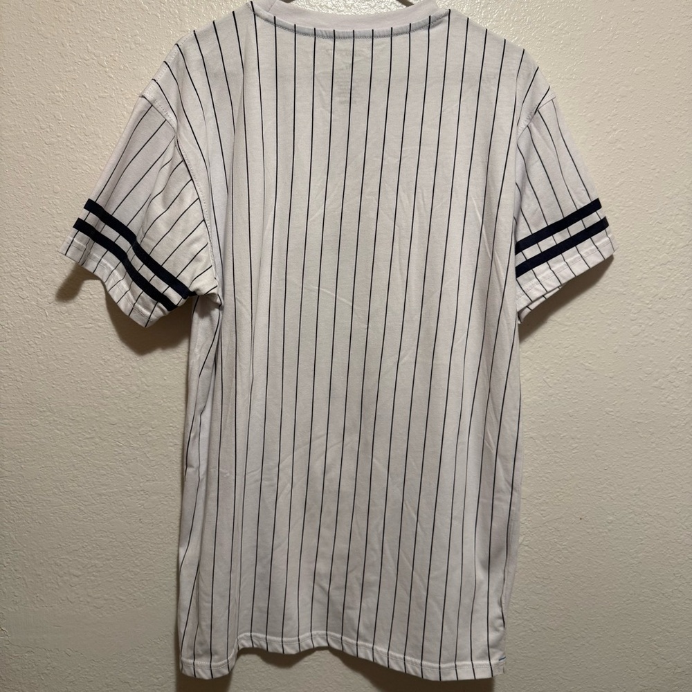 Screenshot Pinstripe Baseball Fashion T-shirt With Bear Appliqué & Embroidery XL - Picture 8 of 9
